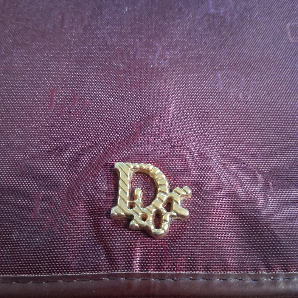 Dior Elegant Burgundy Designer Chain Bag - Picture 4 of 15